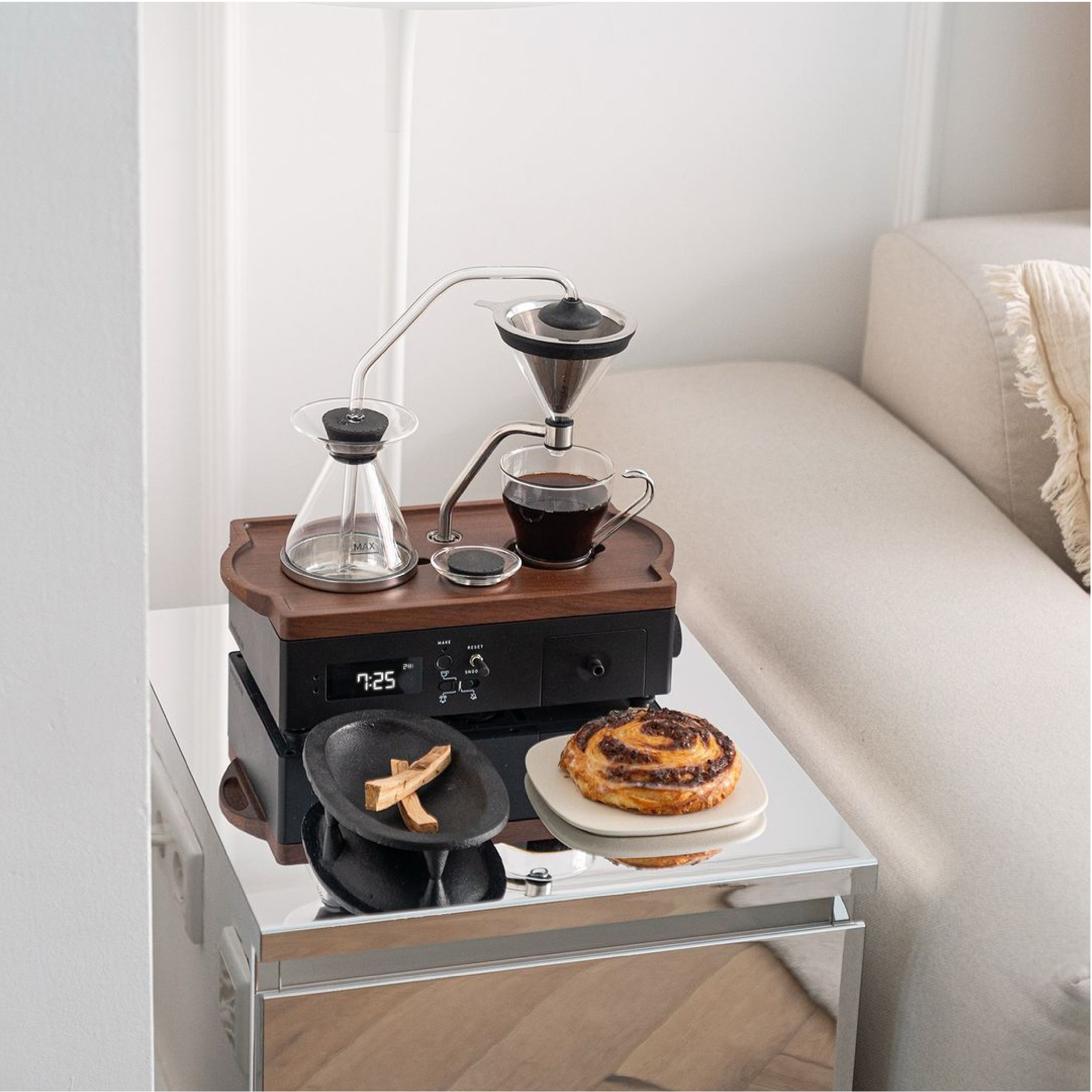 Barisieur™ Tea & Coffee Alarm Clock