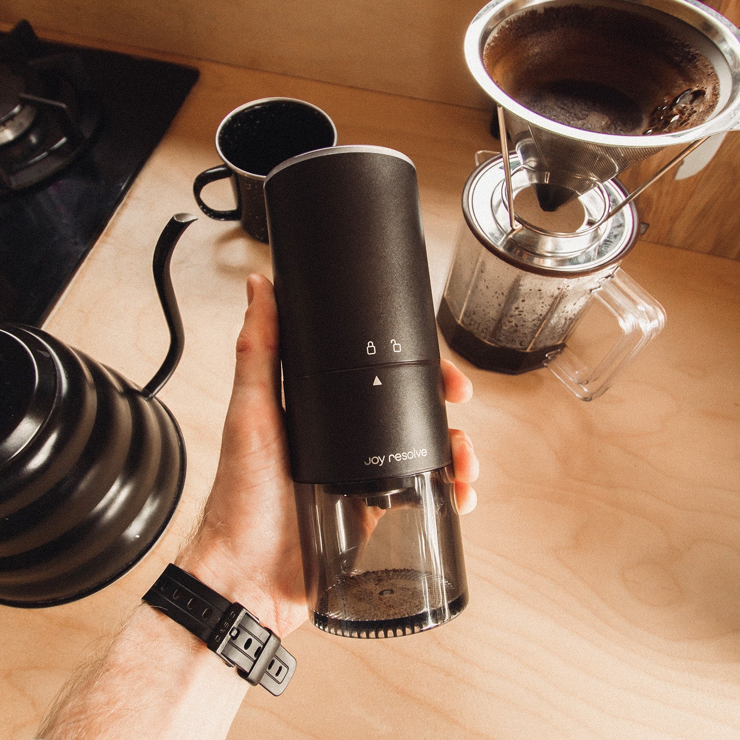 Barisieur Grande: 2-Cup Coffee & Tea Alarm Clock
